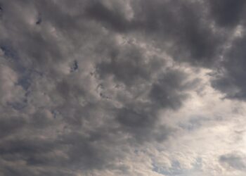 Windy Skies and Choppy Seas: What to Expect as UAE Weather Turns Unsettled