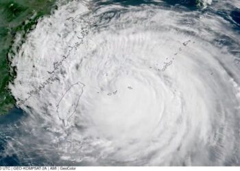 China Evacuates Over 600,000 People as Typhoon Bavi Nears Eastern Coast