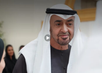 UAE President H.H. Sheikh Mohamed bin Zayed Al Nahyan greeting members of the 54th Eid Al Etihad organizing team.
