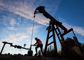 Global Crude Oil Prices Drop Below $79 as Demand Concerns Weaken Market Sentiment