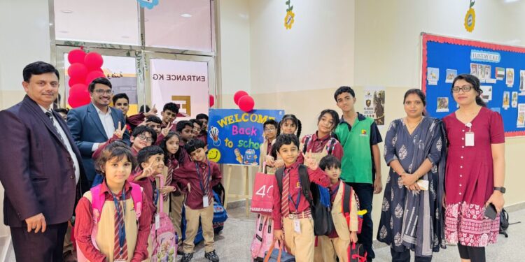 Future Gate Indian School in Sharjah reopens after summer vacation with cultural performances, student welcome activities, and educational orientation.