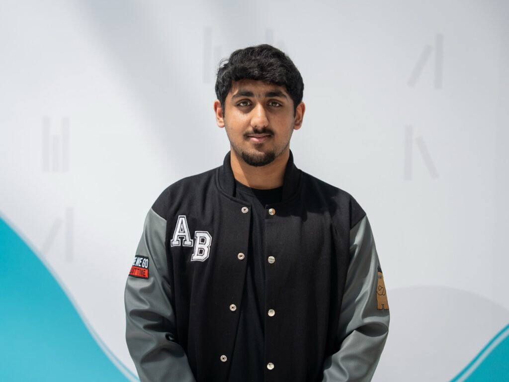 Grade 12 students in the UAE consult 23 universities at the 8th Sharjah University Majors Exhibition to navigate admissions, national service, and AI career trends.