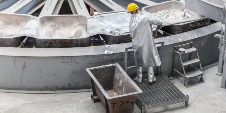 EGA has finalized the acquisition of an 80% stake in Italian recycler Eco Green, raising its worldwide low-carbon aluminium recycling capacity past 400,000 tonnes.